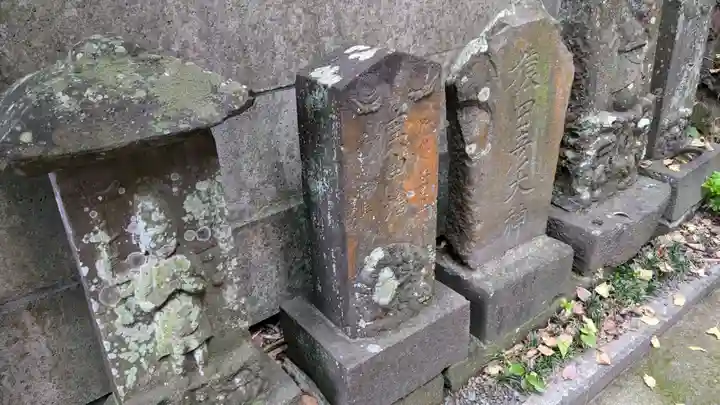 岩窟不動尊(巌窟不動尊/窟堂不動尊/窟堂/岩屋堂)の末社・摂社