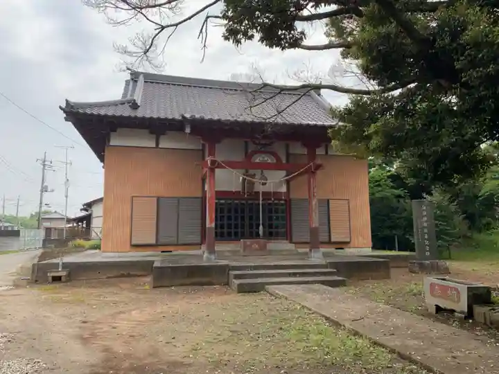 諏訪神社の本殿・本堂