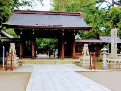 川口神社の山門・神門