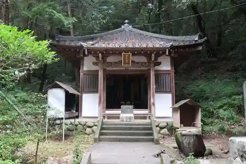 伊吹の瀧不動明王(岐阜県)