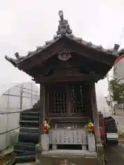 祠（地蔵）の本殿