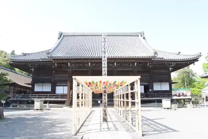 西教寺の本殿・本堂