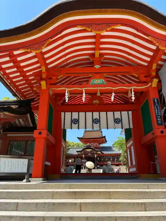 石清水八幡宮の{uncategorized: "未分類", other: "その他", undefined: "問題あり", building: "その他建物", grave: "お墓", sacred_gate: "鳥居", guardian: "狛犬", statue: "像", buddha: "仏像", history: "歴史", nature: "自然", garden: "庭園", animal: "動物", pagoda: "塔", temizu: "手水舎", mountain_gate: "山門・神門", sanctuary: "本殿・本堂", subordinate: "末社・摂社", art: "芸術", scenery: "景色", jizo: "地蔵", ema: "絵馬", goshuin: "御朱印", omikuji: "おみくじ", items: "授与品その他", amulet: "お守り", goshuincho: "御朱印帳", eats: "食事", festival: "お祭り", votive_dance: "神楽", shichigosan: "七五三参", wedding: "結婚式", experience: "体験その他", initially: "初詣", around: "周辺", anti_infection: "感染症対策"}