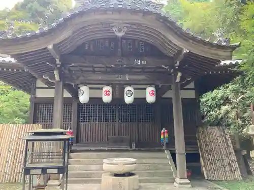 前神寺の本殿・本堂