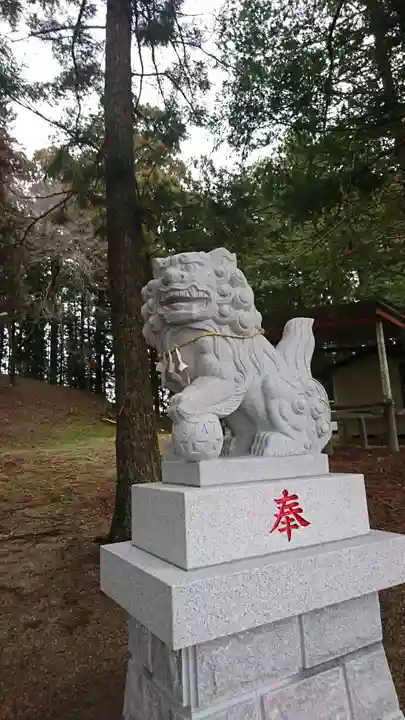 表刀神社の狛犬