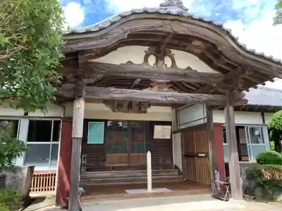 東身延藻原寺の本殿・本堂