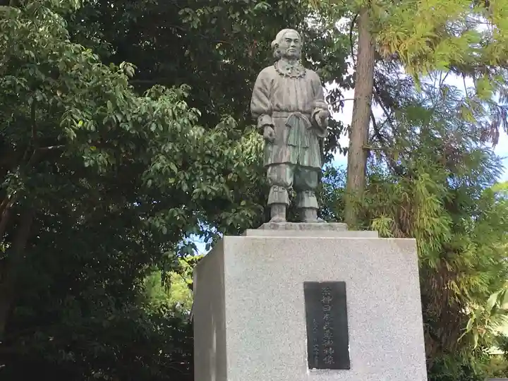 和泉國一之宮 大鳥大社の像