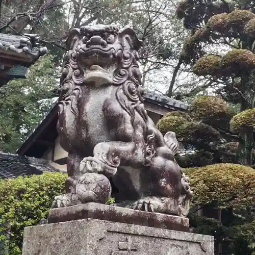 成石神社の狛犬