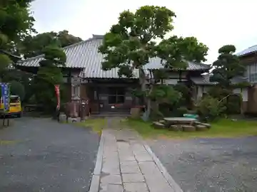 長泉寺の本殿・本堂