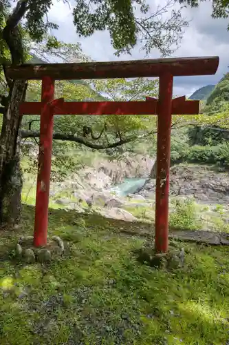 赤池龍神辯財天(岐阜県)
