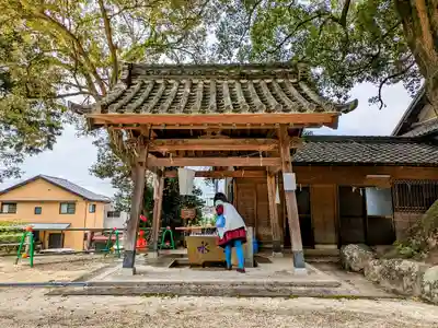 八幡宮(寺部八幡宮)の手水舎