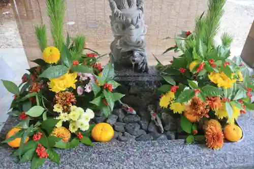 滑川神社 - 仕事と子どもの守り神の手水舎