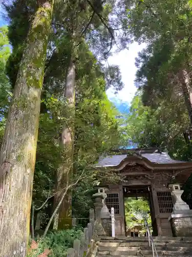 彦嶽宮の建物その他