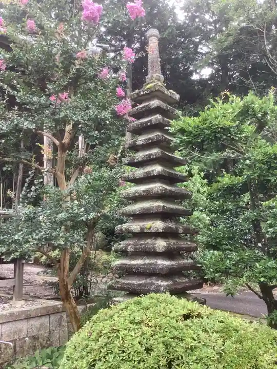 大林寺の塔