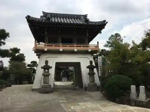 総持寺の山門・神門