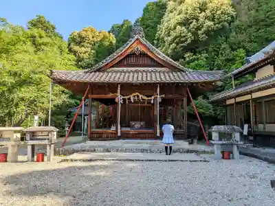 曽野稲荷神社の本殿・本堂