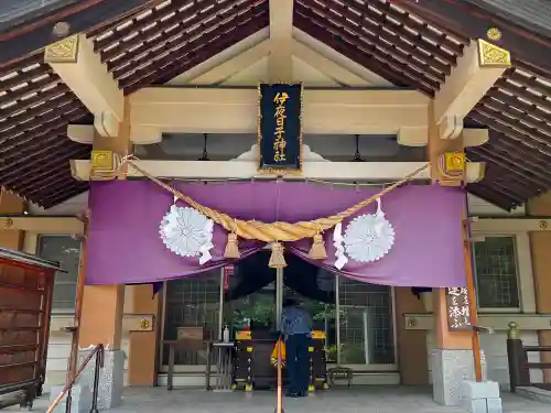 彌彦神社　(伊夜日子神社)の本殿