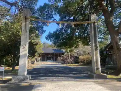 名和神社の{uncategorized: "未分類", other: "その他", undefined: "問題あり", building: "その他建物", grave: "お墓", sacred_gate: "鳥居", guardian: "狛犬", statue: "像", buddha: "仏像", history: "歴史", nature: "自然", garden: "庭園", animal: "動物", pagoda: "塔", temizu: "手水舎", mountain_gate: "山門・神門", sanctuary: "本殿・本堂", subordinate: "末社・摂社", art: "芸術", scenery: "景色", jizo: "地蔵", ema: "絵馬", goshuin: "御朱印", omikuji: "おみくじ", items: "授与品その他", amulet: "お守り", goshuincho: "御朱印帳", eats: "食事", festival: "お祭り", votive_dance: "神楽", shichigosan: "七五三参", wedding: "結婚式", experience: "体験その他", initially: "初詣", around: "周辺", anti_infection: "感染症対策"}