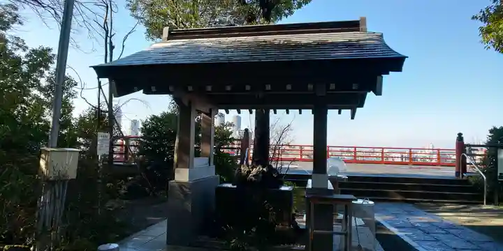 多摩川浅間神社の手水舎