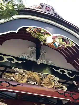 新屋山神社の芸術