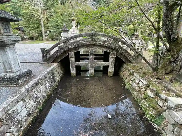 馬見岡綿向神社の{uncategorized: "未分類", other: "その他", undefined: "問題あり", building: "その他建物", grave: "お墓", sacred_gate: "鳥居", guardian: "狛犬", statue: "像", buddha: "仏像", history: "歴史", nature: "自然", garden: "庭園", animal: "動物", pagoda: "塔", temizu: "手水舎", mountain_gate: "山門・神門", sanctuary: "本殿・本堂", subordinate: "末社・摂社", art: "芸術", scenery: "景色", jizo: "地蔵", ema: "絵馬", goshuin: "御朱印", omikuji: "おみくじ", items: "授与品その他", amulet: "お守り", goshuincho: "御朱印帳", eats: "食事", festival: "お祭り", votive_dance: "神楽", shichigosan: "七五三参", wedding: "結婚式", experience: "体験その他", initially: "初詣", around: "周辺", anti_infection: "感染症対策"}