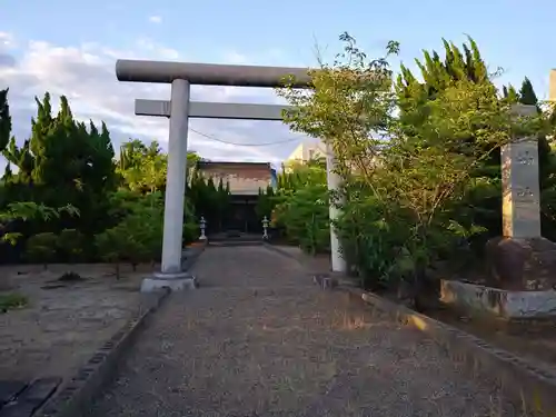 水神社の鳥居