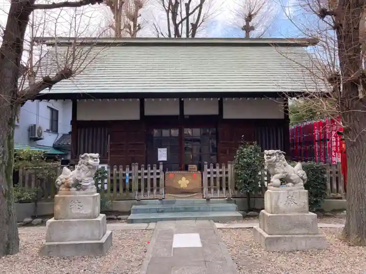 諏訪神社の本殿・本堂