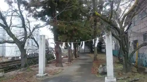 神明社の鳥居