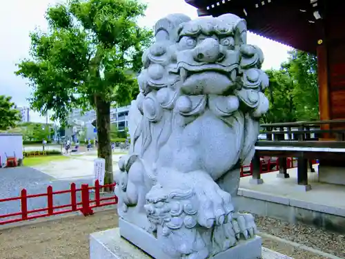 朝日氷川神社の狛犬