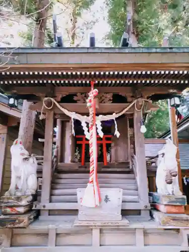 鳥谷崎神社の末社・摂社