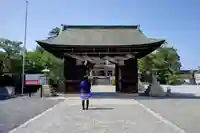 勝田神社の山門・神門