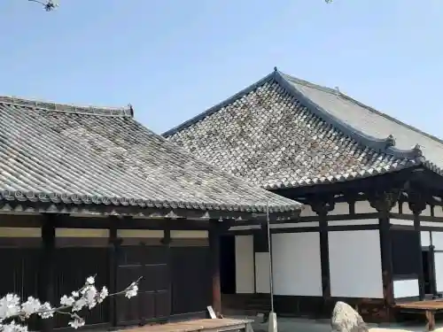 元興寺の{uncategorized: "未分類", other: "その他", undefined: "問題あり", building: "その他建物", grave: "お墓", sacred_gate: "鳥居", guardian: "狛犬", statue: "像", buddha: "仏像", history: "歴史", nature: "自然", garden: "庭園", animal: "動物", pagoda: "塔", temizu: "手水舎", mountain_gate: "山門・神門", sanctuary: "本殿・本堂", subordinate: "末社・摂社", art: "芸術", scenery: "景色", jizo: "地蔵", ema: "絵馬", goshuin: "御朱印", omikuji: "おみくじ", items: "授与品その他", amulet: "お守り", goshuincho: "御朱印帳", eats: "食事", festival: "お祭り", votive_dance: "神楽", shichigosan: "七五三参", wedding: "結婚式", experience: "体験その他", initially: "初詣", around: "周辺", anti_infection: "感染症対策"}