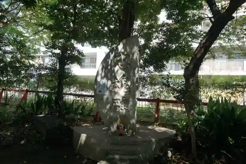 四本木稲荷神社のその他建物