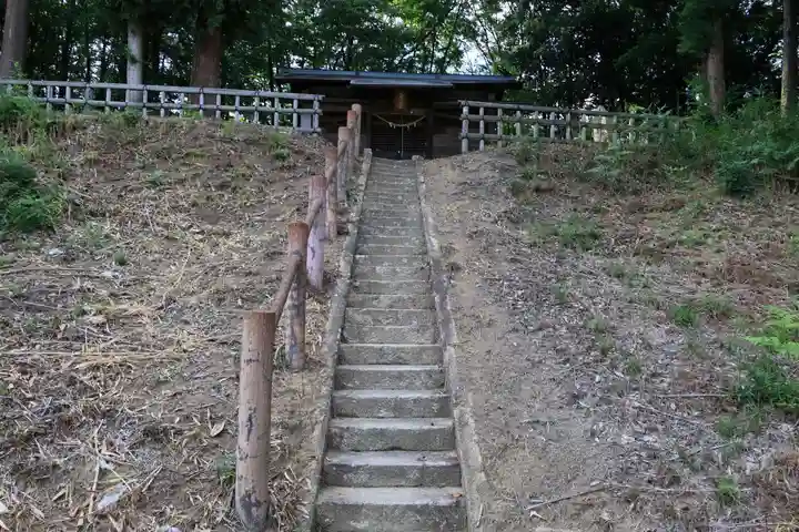 亀岡八幡宮の本殿・本堂