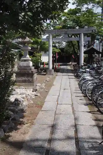 伊奈利神社の鳥居