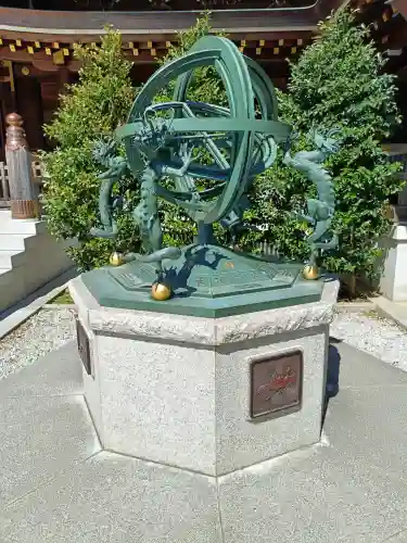 寒川神社の{uncategorized: "未分類", other: "その他", undefined: "問題あり", building: "その他建物", grave: "お墓", sacred_gate: "鳥居", guardian: "狛犬", statue: "像", buddha: "仏像", history: "歴史", nature: "自然", garden: "庭園", animal: "動物", pagoda: "塔", temizu: "手水舎", mountain_gate: "山門・神門", sanctuary: "本殿・本堂", subordinate: "末社・摂社", art: "芸術", scenery: "景色", jizo: "地蔵", ema: "絵馬", goshuin: "御朱印", omikuji: "おみくじ", items: "授与品その他", amulet: "お守り", goshuincho: "御朱印帳", eats: "食事", festival: "お祭り", votive_dance: "神楽", shichigosan: "七五三参", wedding: "結婚式", experience: "体験その他", initially: "初詣", around: "周辺", anti_infection: "感染症対策"}