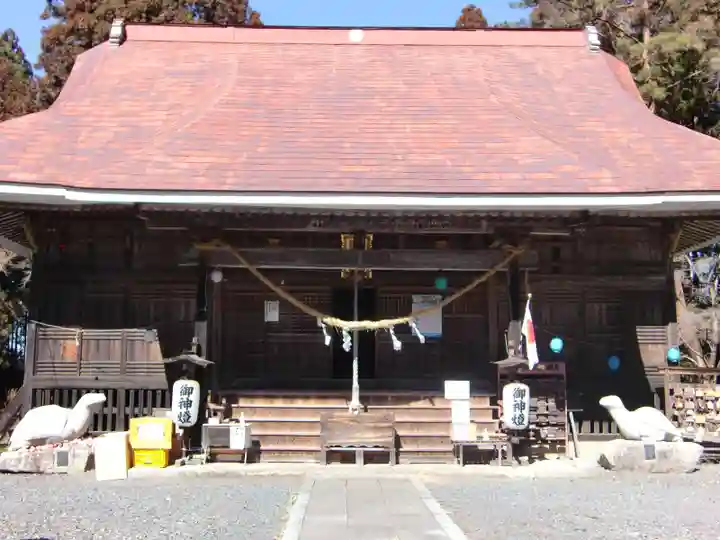 亀岡八幡宮の本殿・本堂