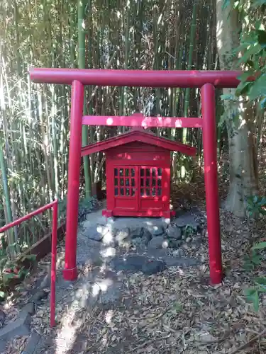 白乃大髪稲荷神社(神奈川県)