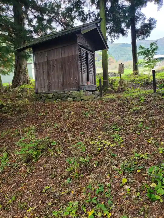 山家神社の末社・摂社