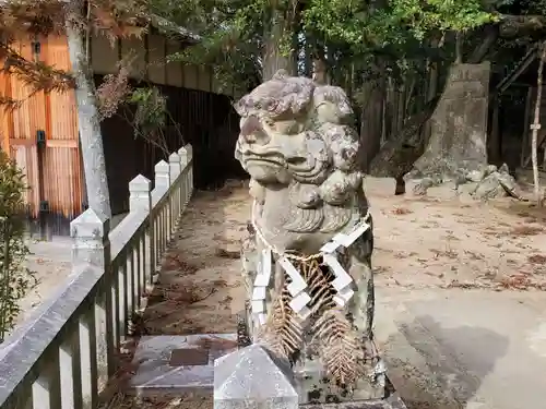 三坂神社の狛犬