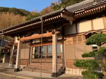 調顯寺の本殿・本堂