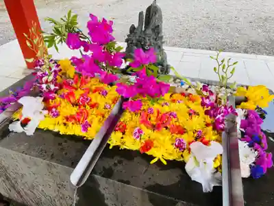 美濃國一宮　南宮大社の手水舎