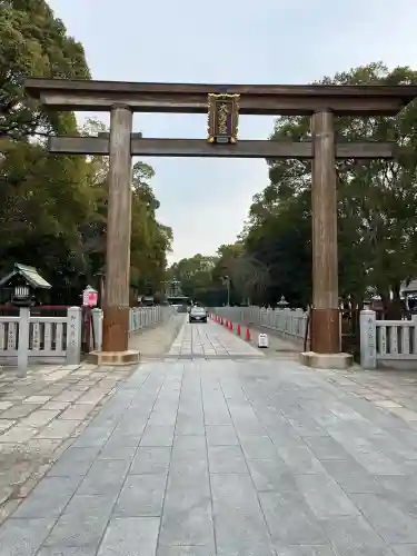 和泉國一之宮　大鳥大社の{uncategorized: "未分類", other: "その他", undefined: "問題あり", building: "その他建物", grave: "お墓", sacred_gate: "鳥居", guardian: "狛犬", statue: "像", buddha: "仏像", history: "歴史", nature: "自然", garden: "庭園", animal: "動物", pagoda: "塔", temizu: "手水舎", mountain_gate: "山門・神門", sanctuary: "本殿・本堂", subordinate: "末社・摂社", art: "芸術", scenery: "景色", jizo: "地蔵", ema: "絵馬", goshuin: "御朱印", omikuji: "おみくじ", items: "授与品その他", amulet: "お守り", goshuincho: "御朱印帳", eats: "食事", festival: "お祭り", votive_dance: "神楽", shichigosan: "七五三参", wedding: "結婚式", experience: "体験その他", initially: "初詣", around: "周辺", anti_infection: "感染症対策"}
