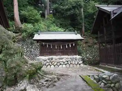 千ケ瀬神社の末社・摂社