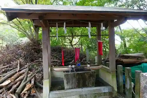 春日神社の手水