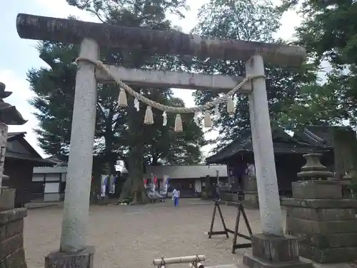 八枝神社の鳥居