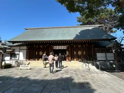 松陰神社の{uncategorized: "未分類", other: "その他", undefined: "問題あり", building: "その他建物", grave: "お墓", sacred_gate: "鳥居", guardian: "狛犬", statue: "像", buddha: "仏像", history: "歴史", nature: "自然", garden: "庭園", animal: "動物", pagoda: "塔", temizu: "手水舎", mountain_gate: "山門・神門", sanctuary: "本殿・本堂", subordinate: "末社・摂社", art: "芸術", scenery: "景色", jizo: "地蔵", ema: "絵馬", goshuin: "御朱印", omikuji: "おみくじ", items: "授与品その他", amulet: "お守り", goshuincho: "御朱印帳", eats: "食事", festival: "お祭り", votive_dance: "神楽", shichigosan: "七五三参", wedding: "結婚式", experience: "体験その他", initially: "初詣", around: "周辺", anti_infection: "感染症対策"}
