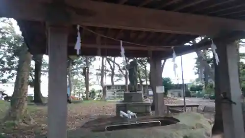 天疫神社の手水舎