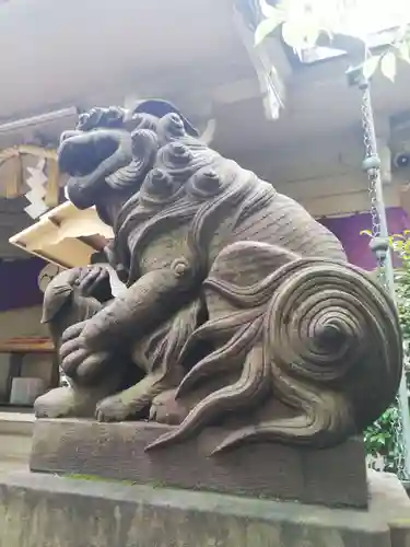 上目黒氷川神社の狛犬