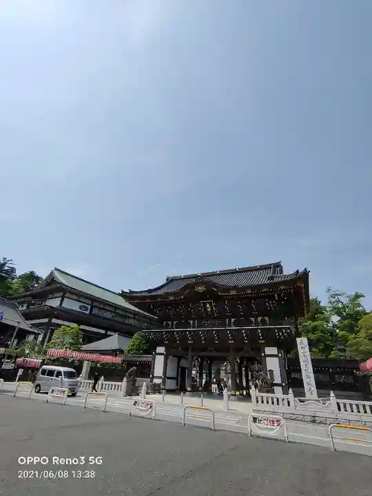 成田山新勝寺の山門・神門